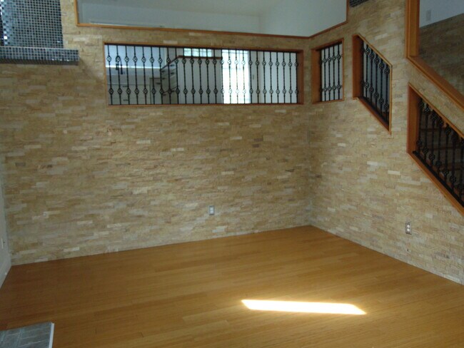 Foto del edificio - Stunning 3BR 1.75 BA Sammamish Home.  Rece...