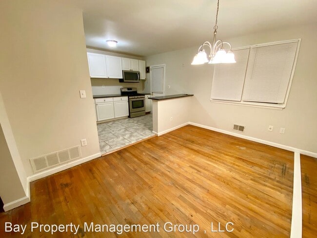 Building Photo - 3 br, 2 bath House - 5616 Whitby Rd