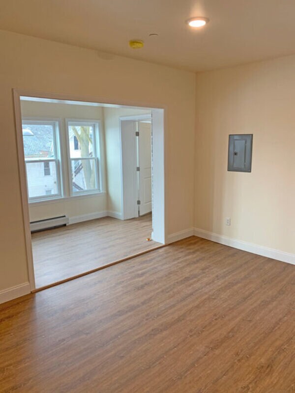 Foto del edificio - 323 Pearl St