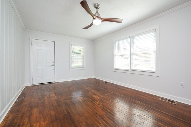 Photo - 2 Bed, 1 Bath Home in Downtown Greenville Available