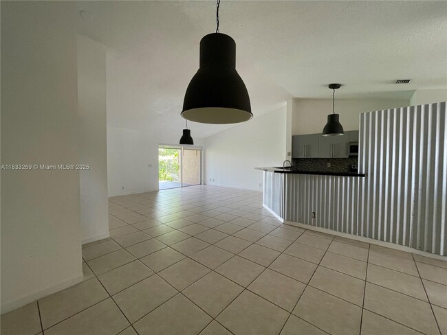 Building Photo - 1631 Orion Ln