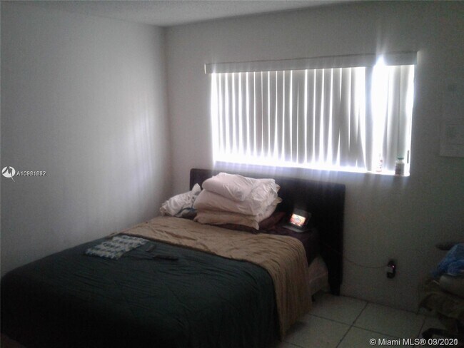 Foto del edificio - 2168 NW 91st St