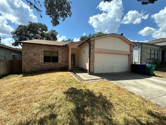 Building Photo - Ready For Move In - Nice 3/2 in West SA In...