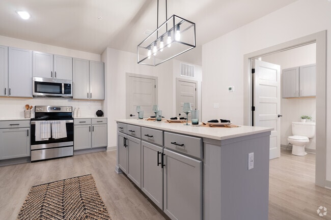 2BR, 2BA - 1243SF - Kitchen - Arbour Place Apartments