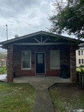 Building Photo - 103 Park Ave