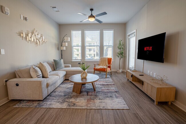 Building Photo - 110 Addison Rd