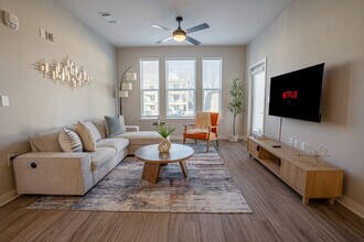 Building Photo - 110 Addison Rd