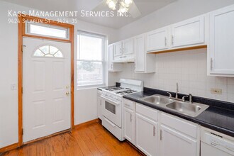 Building Photo - 9424 S Laflin St