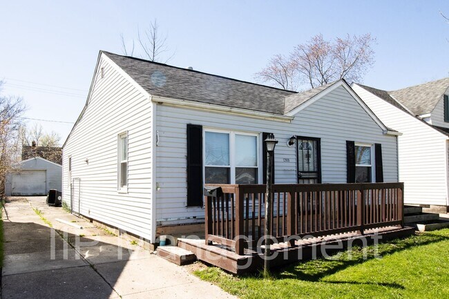 Foto del edificio - 3 bedroom/1 bath ranch in the W.130th/Puri...