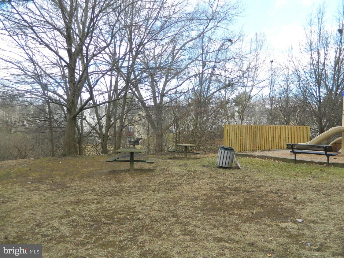 Primary Photo - 18302 Streamside Dr