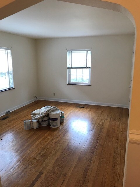 Foto del edificio - 6965 Thorndike Rd