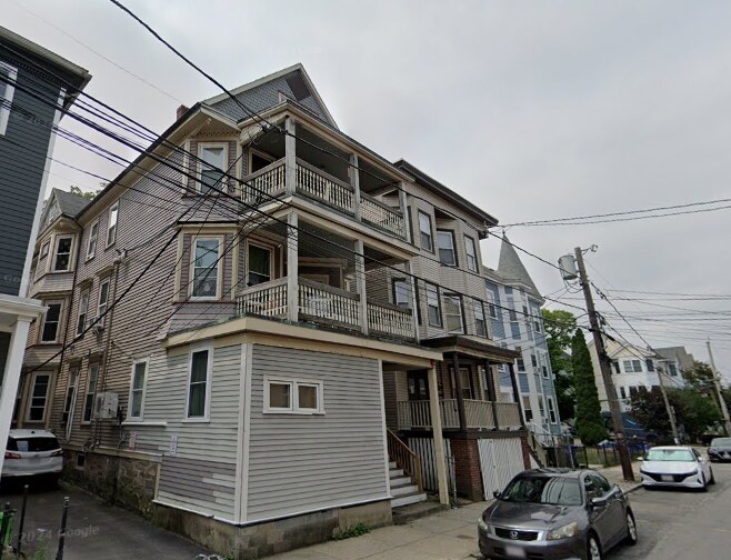Primary Photo - 99 Calumet St