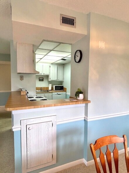 Foto del edificio - 1805 Fairview Villas Dr