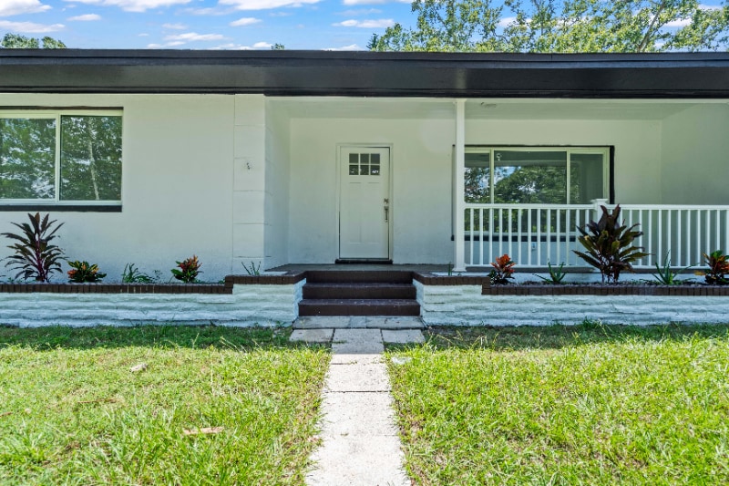 Foto principal - 1369 Pine Brook Dr