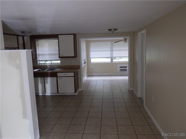 Foto del edificio - 2 Esskay St