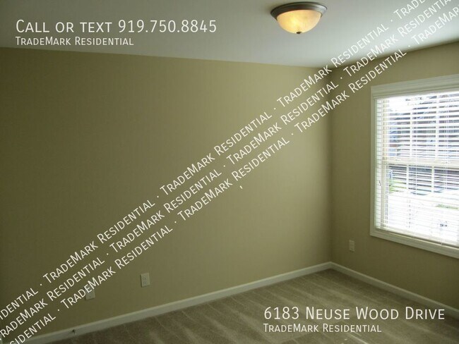 Foto del edificio - 6183 Neuse Wood Dr