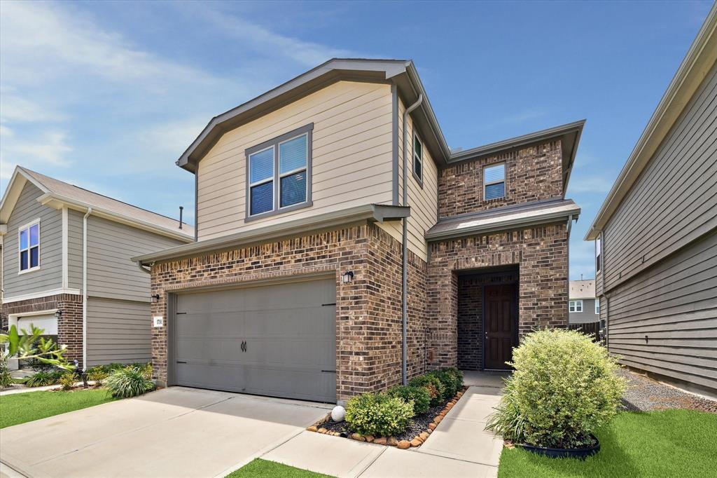 Foto principal - 17303 Rock Willow Ln