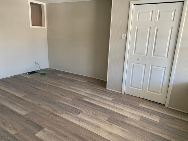 Sala de estar - 8 Hillside Ave