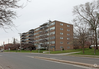 Building Photo - Windsor House