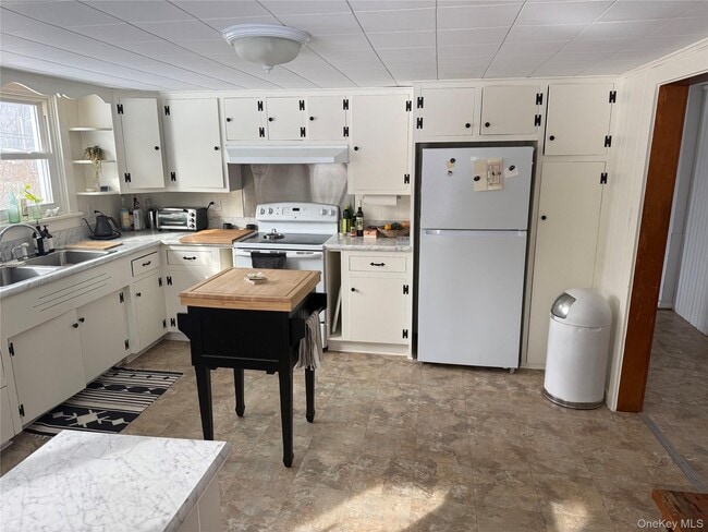 Building Photo - 782 Old Rte 22