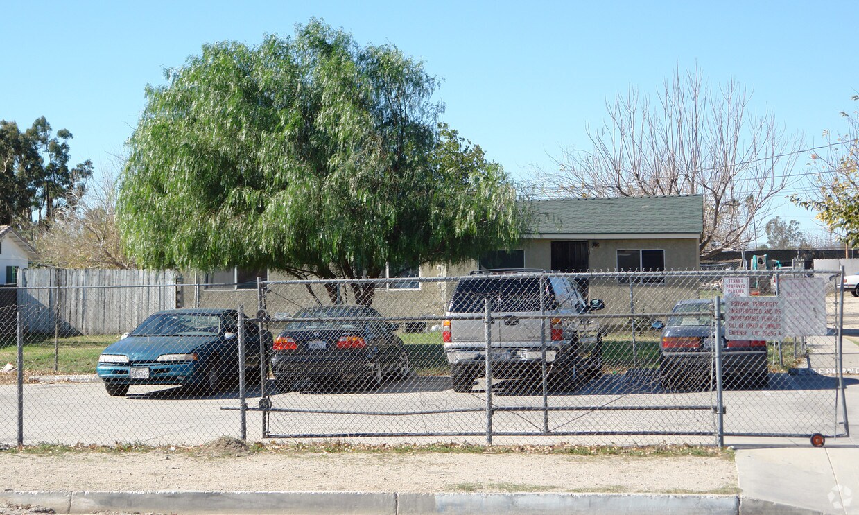 Primary Photo - 3030 State St