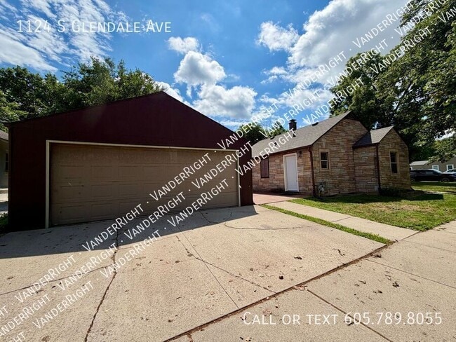 Foto del edificio - 1124 S Glendale Ave
