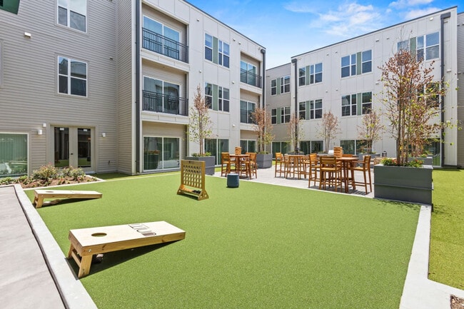 Foto del edificio - 596 W 9th St