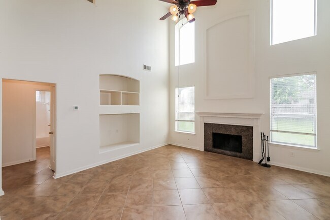 Building Photo - 1331 Blackheath Ct