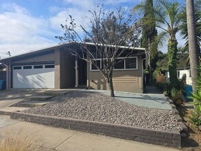 Building Photo - 5539 Baja Dr