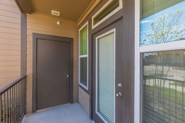 Building Photo - 9393 Farm to Market 1960 Bypass Rd W