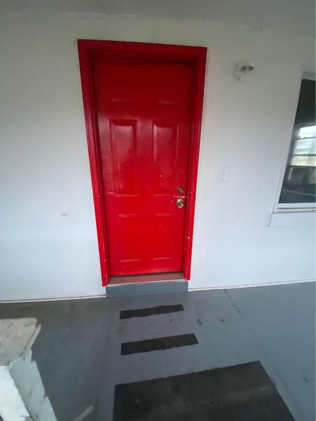 2138 9th Ave Unit 2138 9th Avenue, Huntington, WV 25703 Apartments in