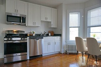 Building Photo - 141 Brown St
