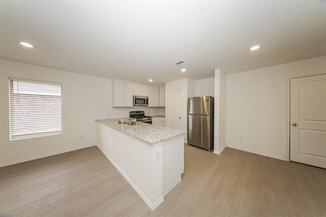 Building Photo - 11721 SW 36th St