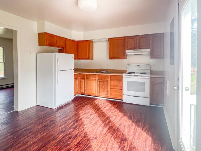 Foto del edificio - 496 Lancaster Creek Dr