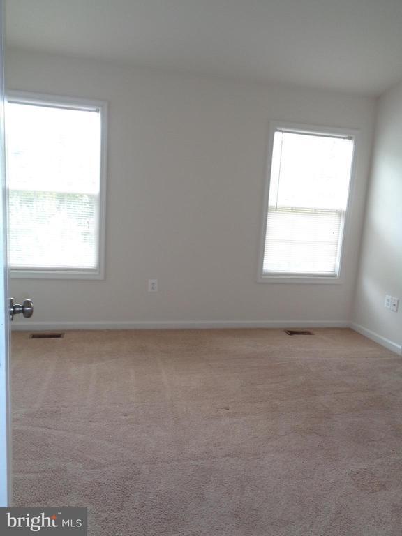 Foto del edificio - 23216 Westwood Ct