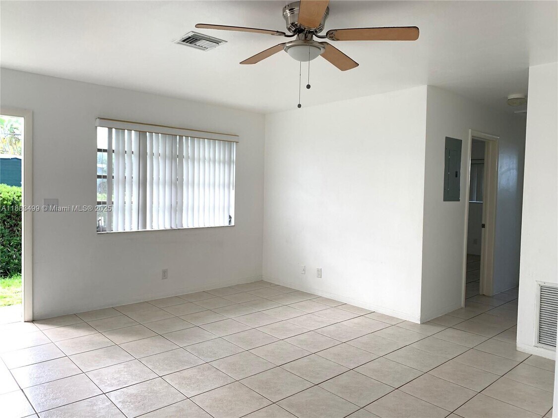 Foto principal - 2523 Thomas St