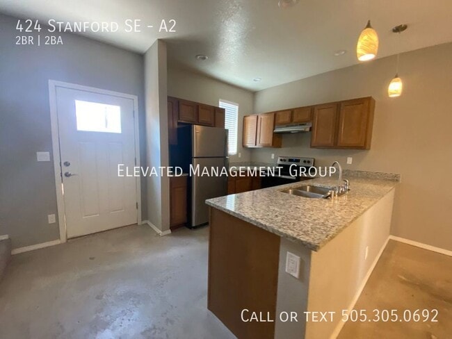 Foto del edificio - 424 Stanford Dr SE