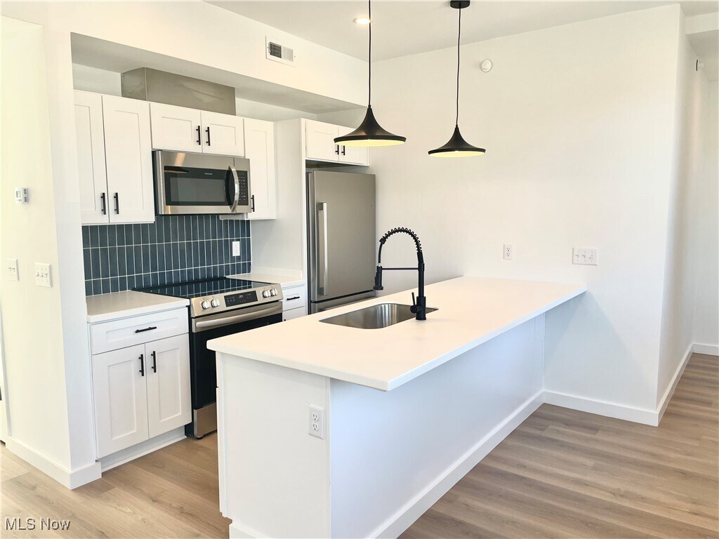 2017 W 44th St Cleveland, OH 44113 – photo 5