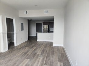 Building Photo - 4424 S Texas Ave