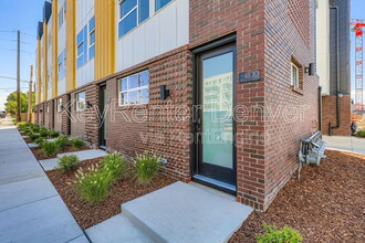 Building Photo - 4100 E Warren Ave