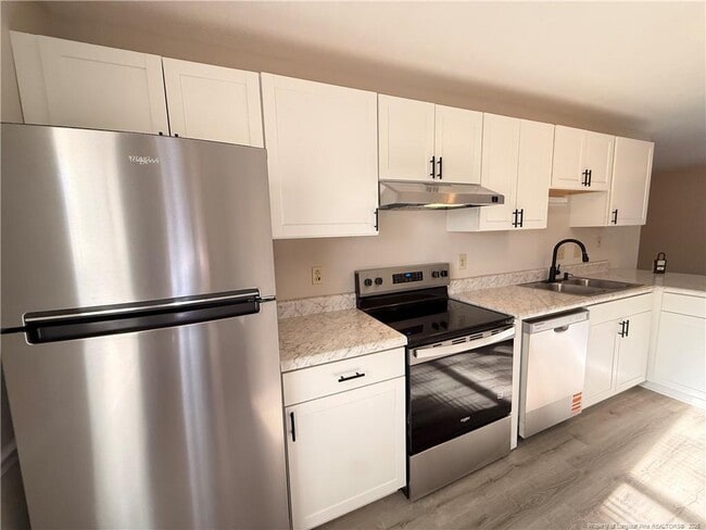 Building Photo - 4077 Professional Dr