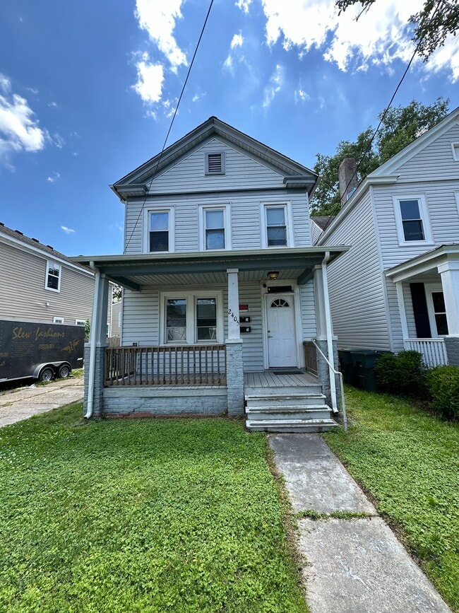 Building Photo - 2405 Lafayette Blvd