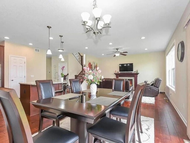 Building Photo - 5 br, 4 bath House - 15739 Evergreen Avenue