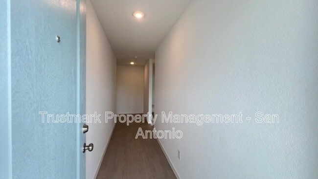 Foto del edificio - 1224 Twisted Crk