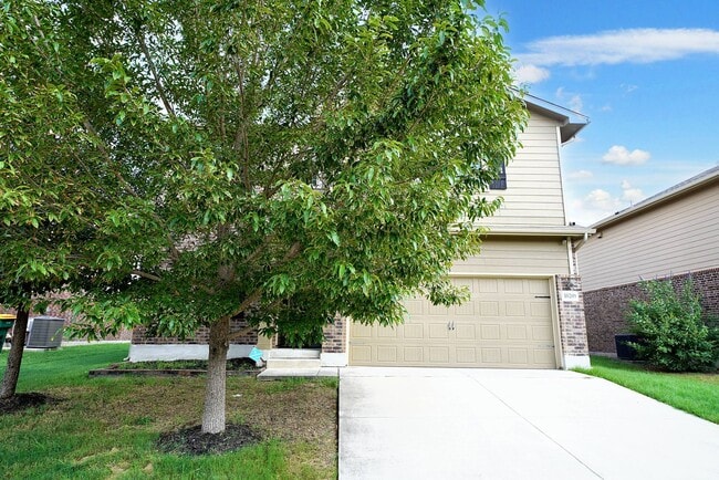 Building Photo - Beautiful Rental in Converse! Realtor Comm...