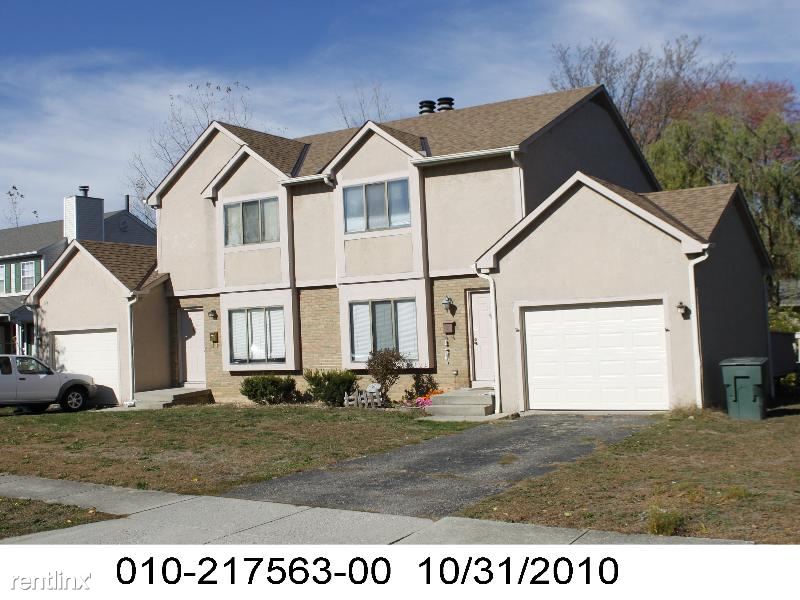 Primary Photo - 1212 Weybridge Rd