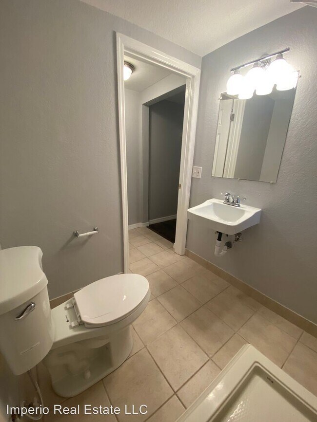 Foto del edificio - 1320 Woodbine St
