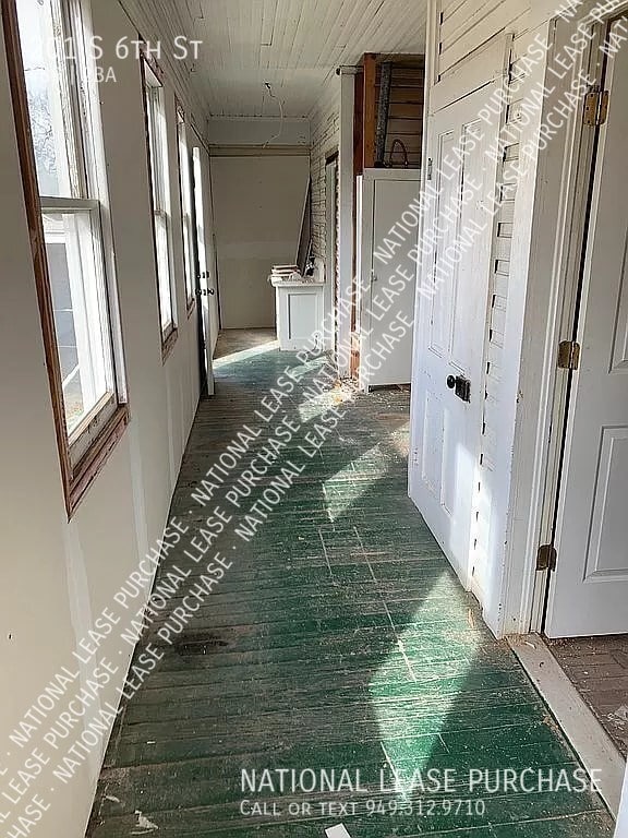 Building Photo - Rent to Own Handyman Special with $6000 Do...