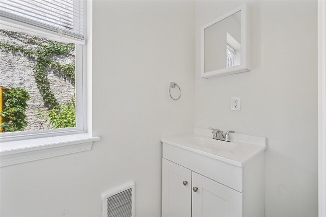 Foto del edificio - 230 N 61st St