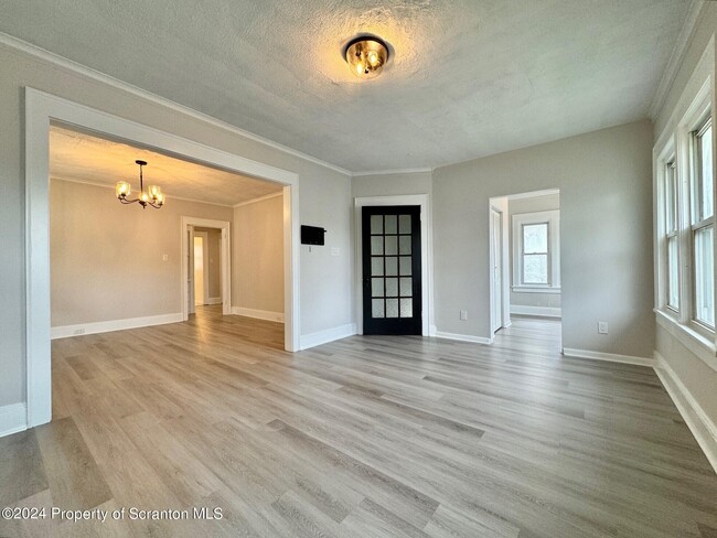 Building Photo - 538 Wheeler Ave